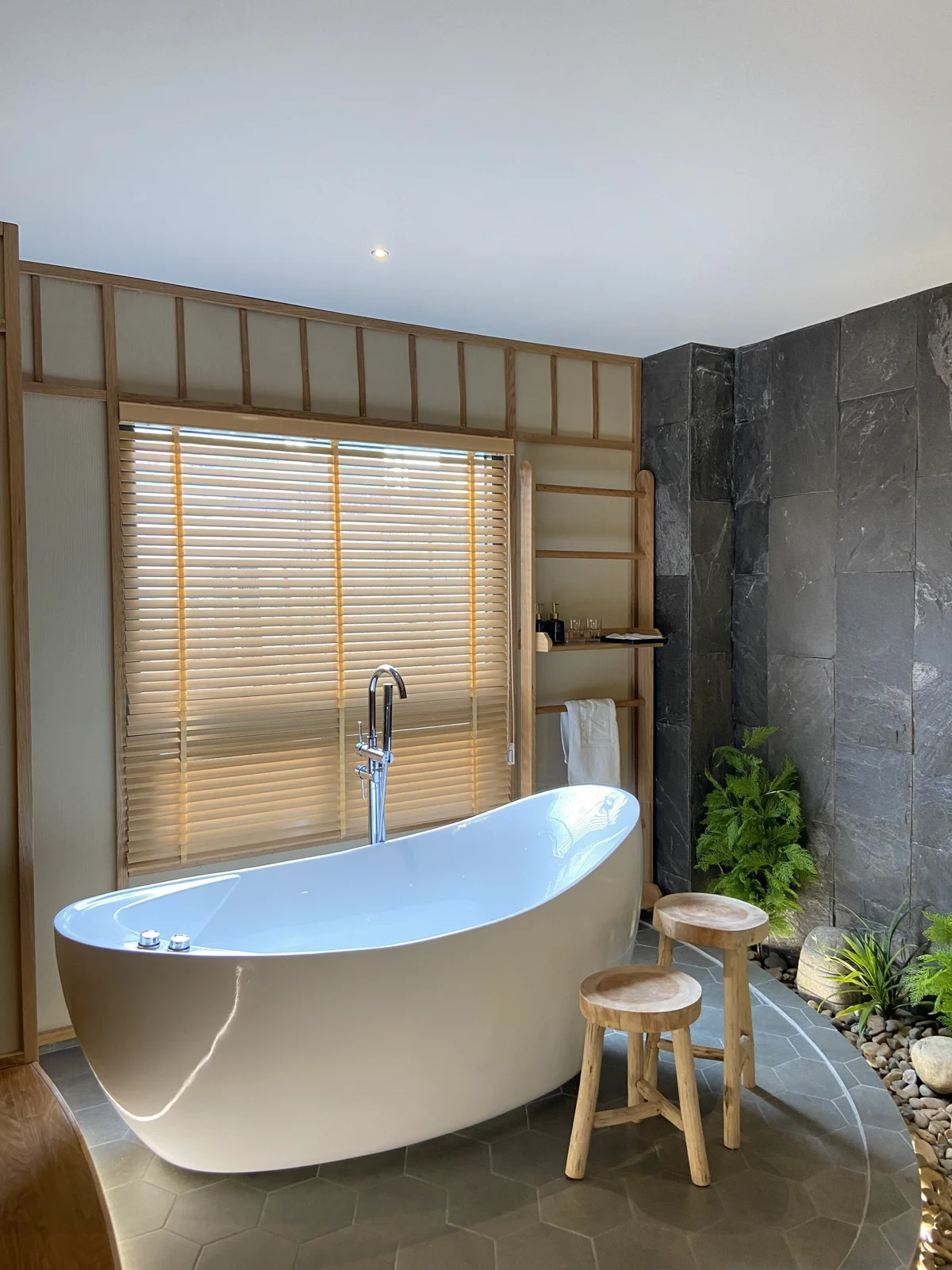 Japanese Garden Room - view 6