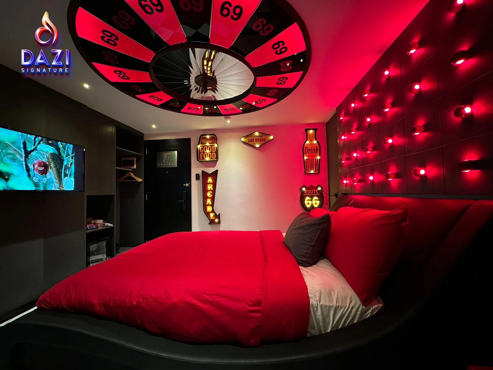 Las Vegas Room - view 8